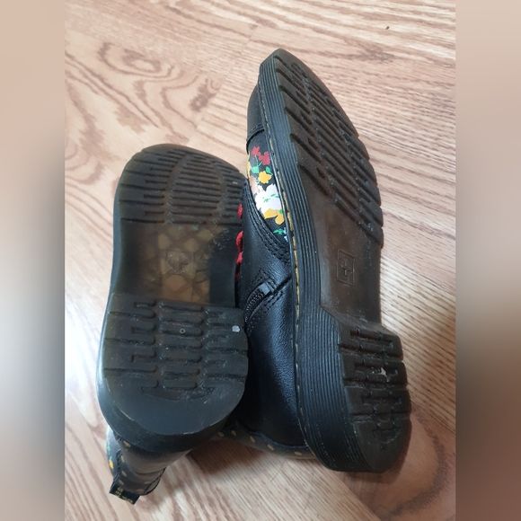 Dr Martens Youth Boots - Picture 5 of 6
